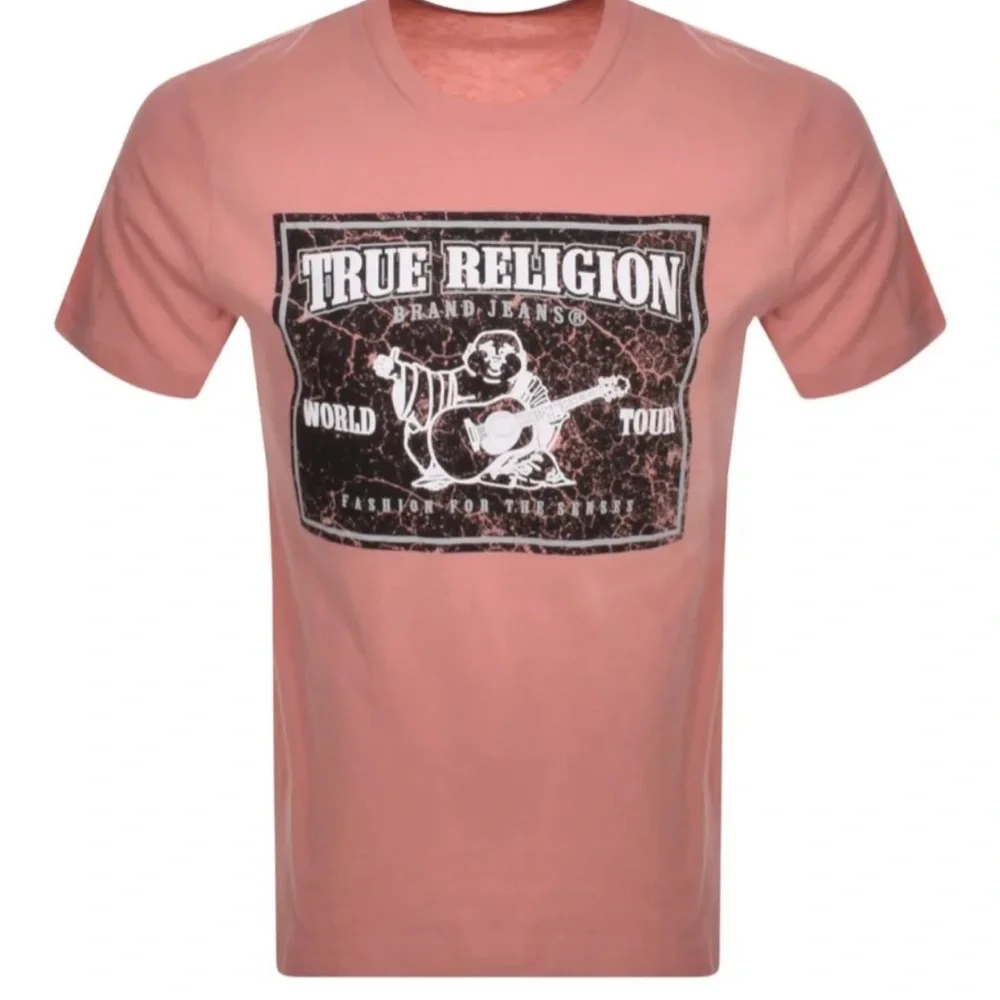 Men’s True Religion Vintage SRS T Shirt Pink NWOT Size Small